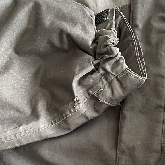 THE NORTH FACE BOYS HYVENT JACKET - Picture 3 of 9